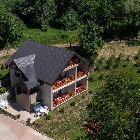 Biserna Dolina Uvac Sjenica Kültér fotó